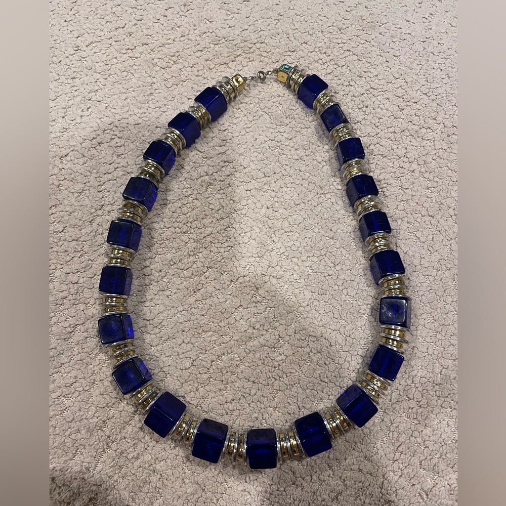 Elegant Blue and Silver Women's Necklace
